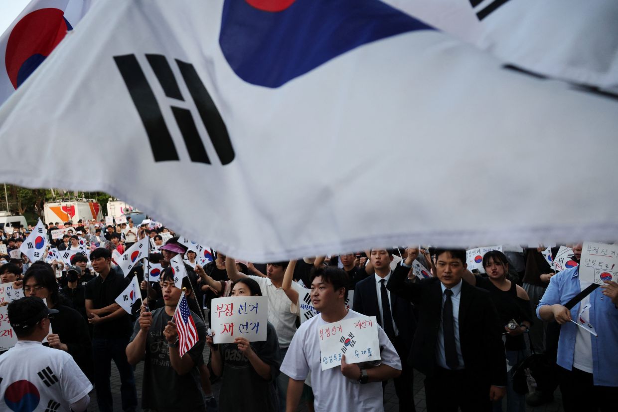 South Korea's Lee Jae Myung Calls for Calm as Election Protest Escalates, Warns Against Conspiracy Claims