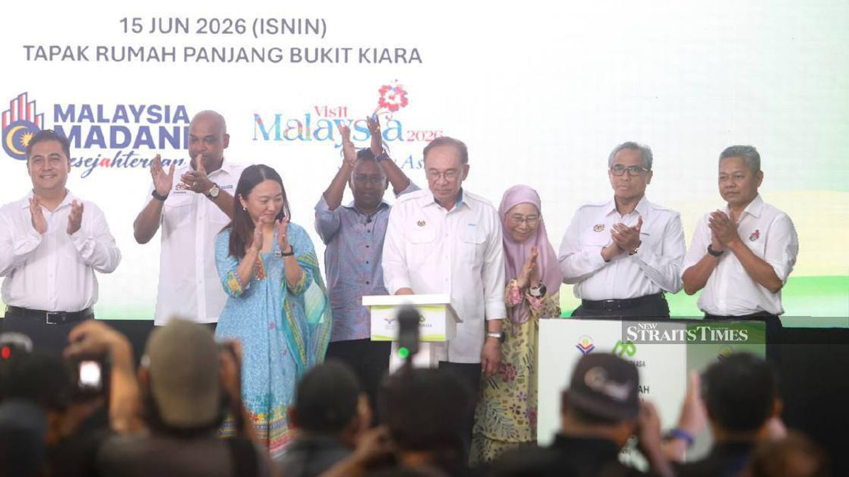 Anwar warns against divisive racial politics, urges national unity