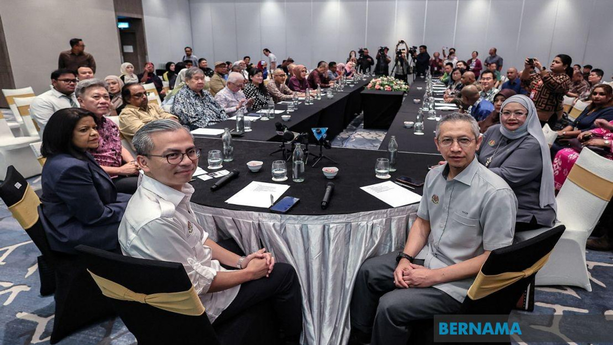 Fahmi Unveils Plan for Regular Media Retreats at HAWANA Events