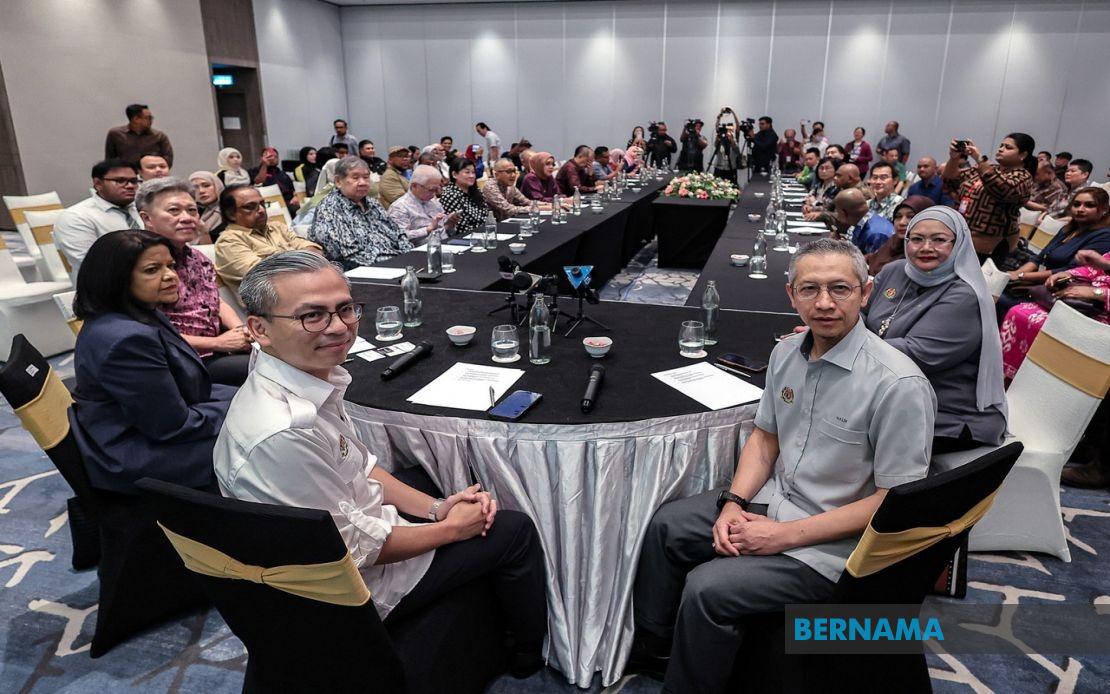 Fahmi Unveils Plan for Regular Media Retreats at HAWANA Events