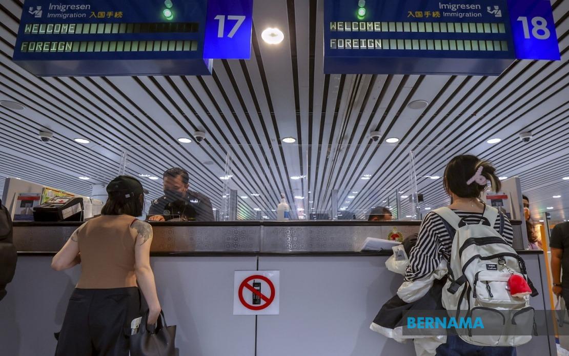 Cabinet Backs 17-Point Plan to Overhaul KLIA and Border Security