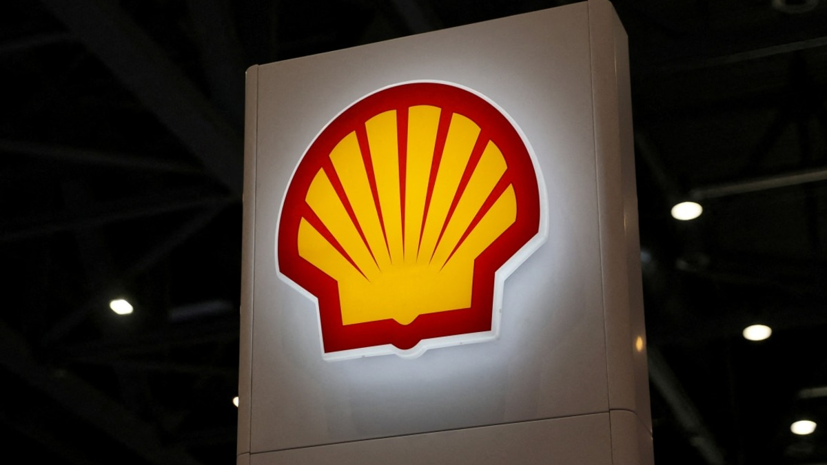 Shell's Earnings Surge 70% as Oil Volatility and Iran Tensions Boost Trading Profits