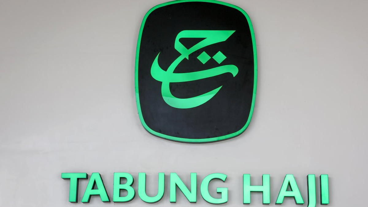 Anwar Calls for Special Parliament Session to Debate Tabung Haji Royal Commission Findings