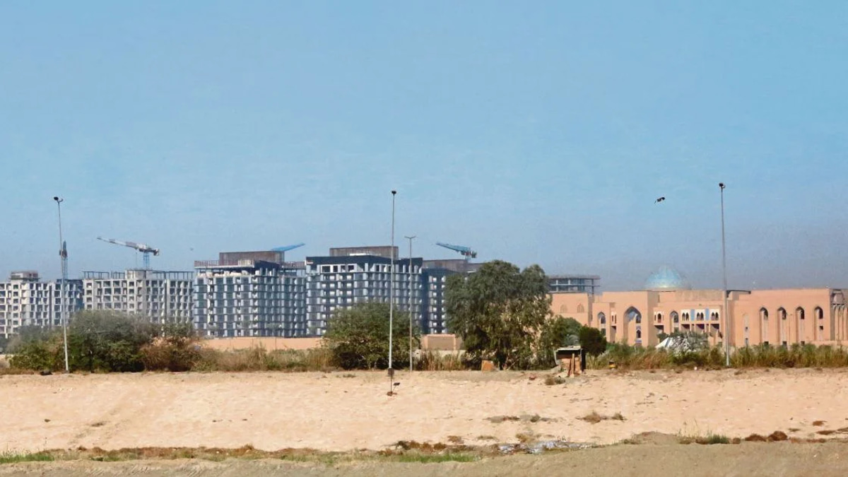 Iraqi Security Forces Raid Baghdad Green Zone, Detain MPs and Officials in Corruption Crackdown