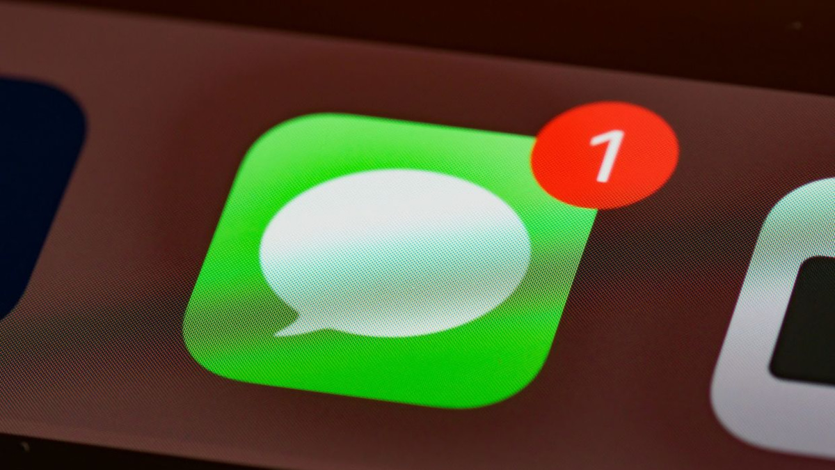 OpenAI's iMessage Integration Puts Privacy Spotlight on Apple-ChatGPT Relationship
