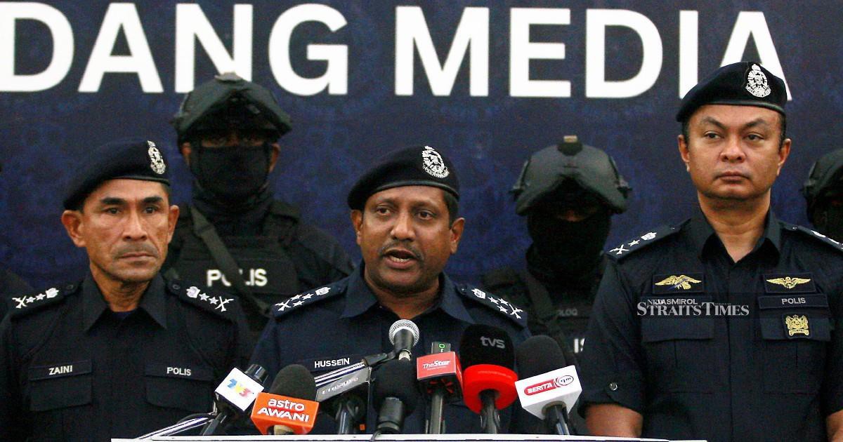 Drug syndicate suspected in Malaysia Airlines pilot's airport security breach