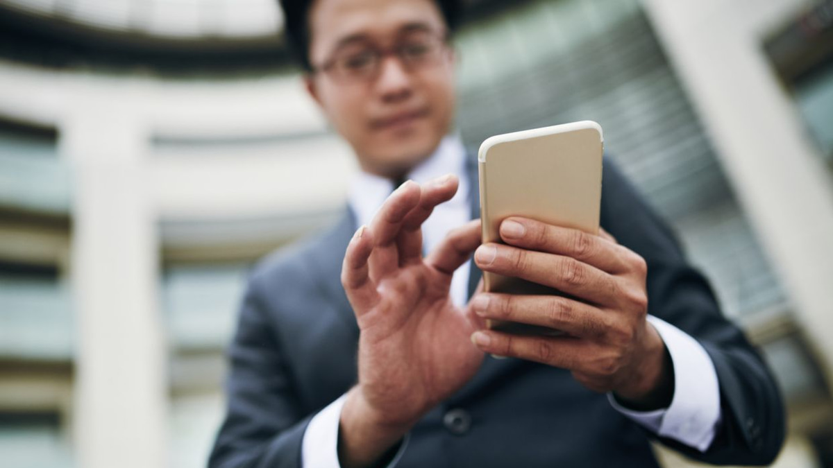China's Tech Giants Retreat from AI Companions as Beijing Enforces Stricter Rules