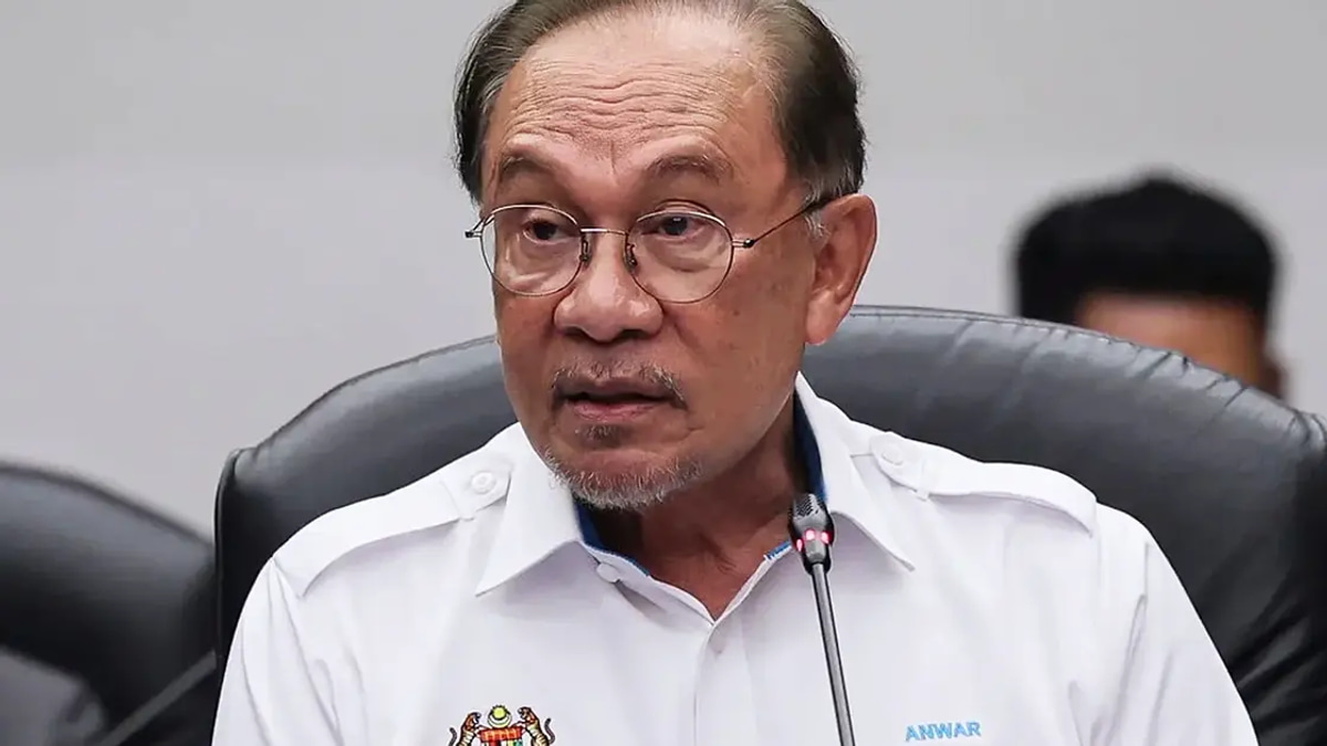 Anwar Redirects Criticism of PN Away from His Leadership to Opposition's Handling of TH Findings