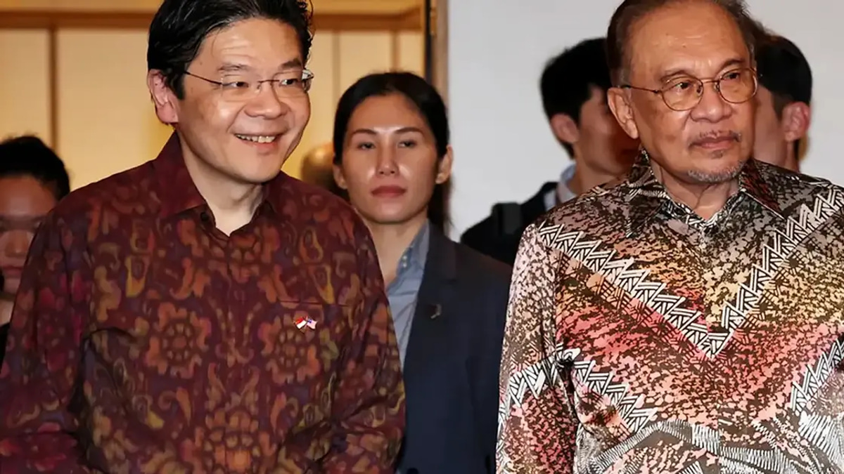 Anwar Dismisses Reports of Request to Singapore PM for Johor Election Voter Return