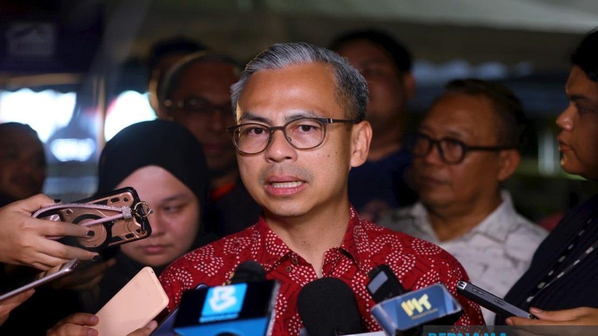 Sanusi's Racial Remarks Exemplify PAS Divisive Politics, Says Fahmi