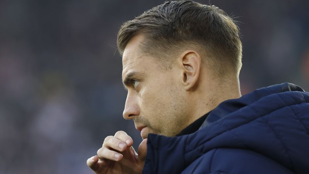 Southampton manager Tonda Eckert charged by FA over unauthorized opponent surveillance