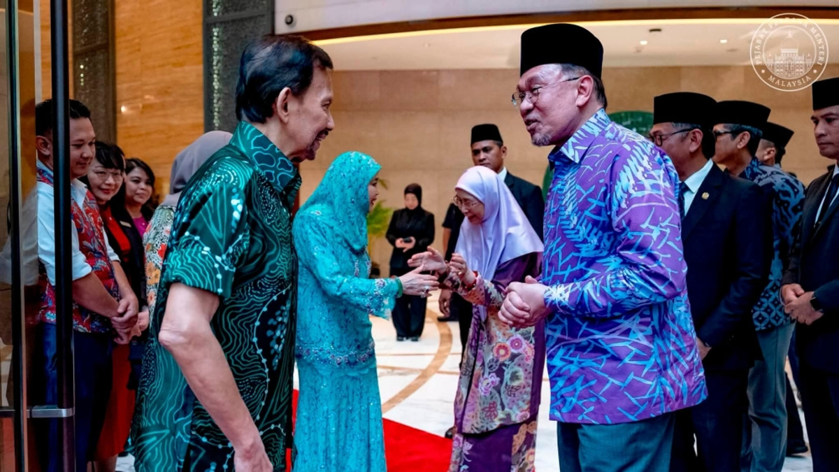 Anwar Extends Birthday Greetings to Brunei Sultan, Signals Commitment to Bilateral Partnership