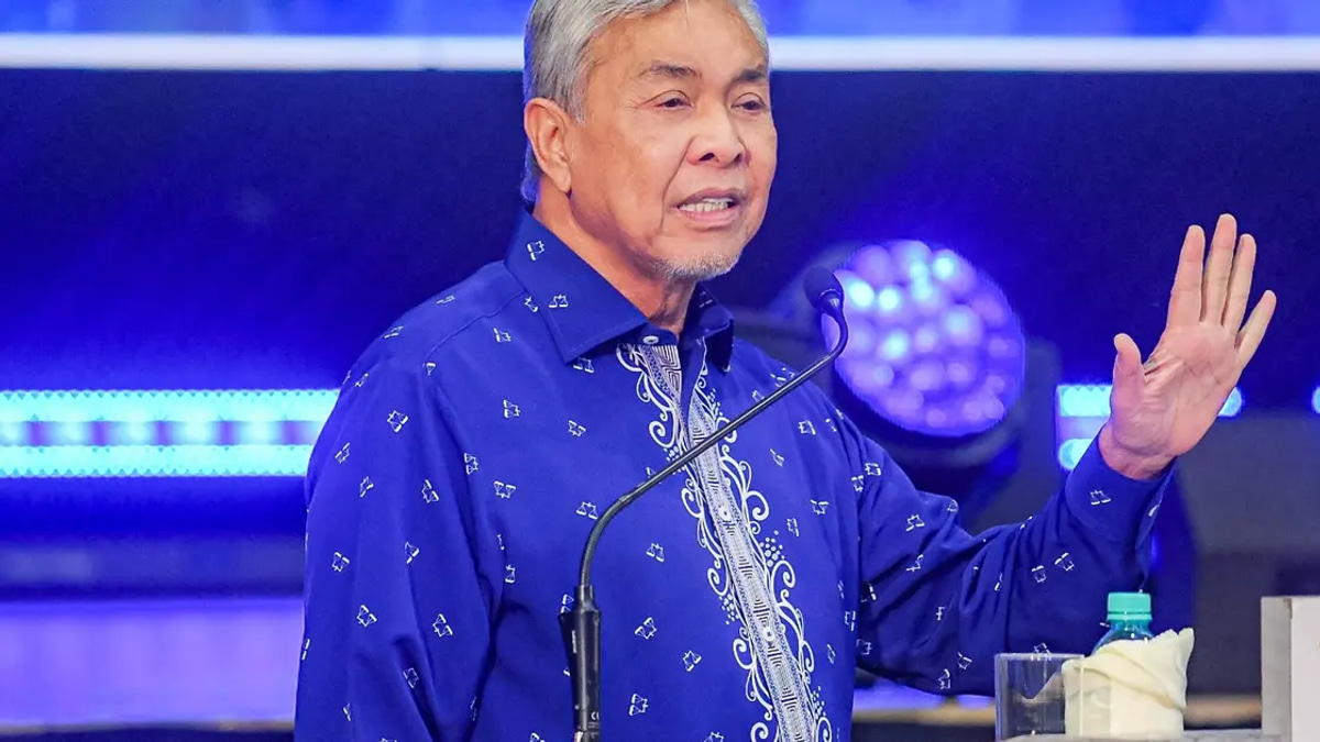 Zahid Credits Hadi for PAS Support of BN Candidates in Negeri Sembilan Election