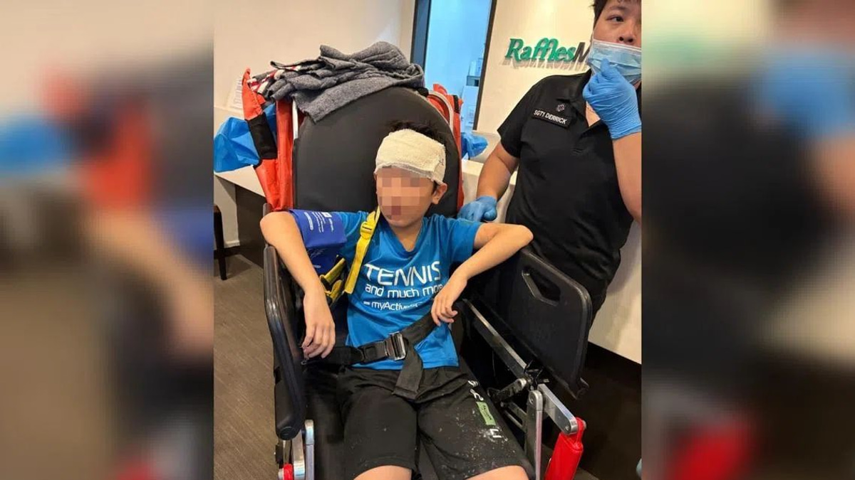 Young patron injured as signboard collapses at Food Junction in Singapore mall
