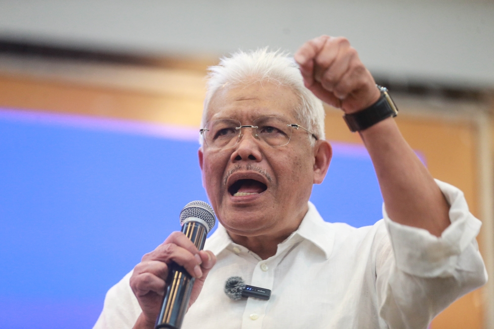 Jalaluddin Alias Emerges as Leading Contender for Negeri Sembilan Chief Minister Role