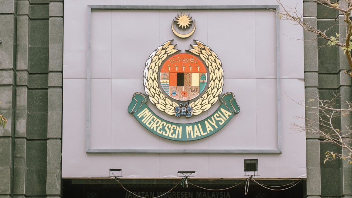 Immigration Raids Expose Major Passport Forgery Ring in Kuala Lumpur; Three Arrested, 119 Forged Documents Seized