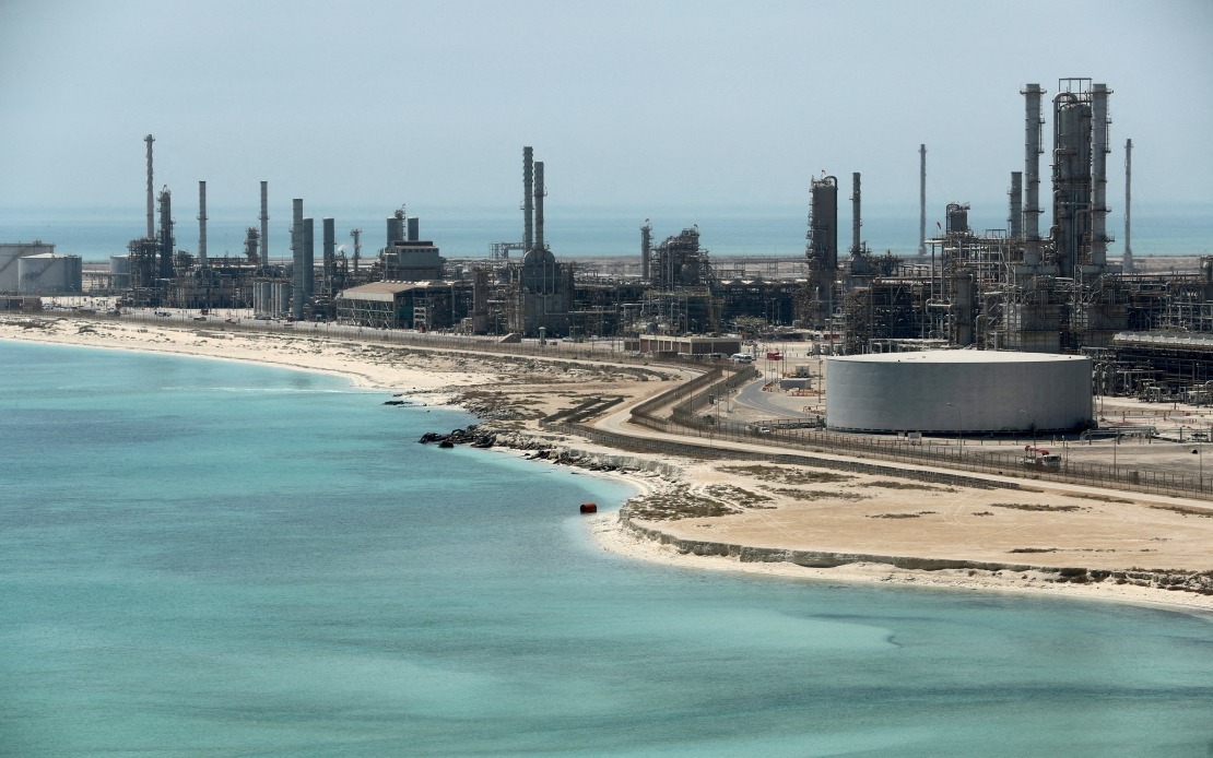 Saudi Aramco Helicopter Crash Kills All 14 on Board Near Major Gulf Oil Hub