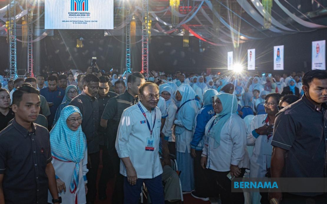 Anwar Reaffirms Commitment to UMNO-BN Alliance, Prioritises Stability Over Political Tensions