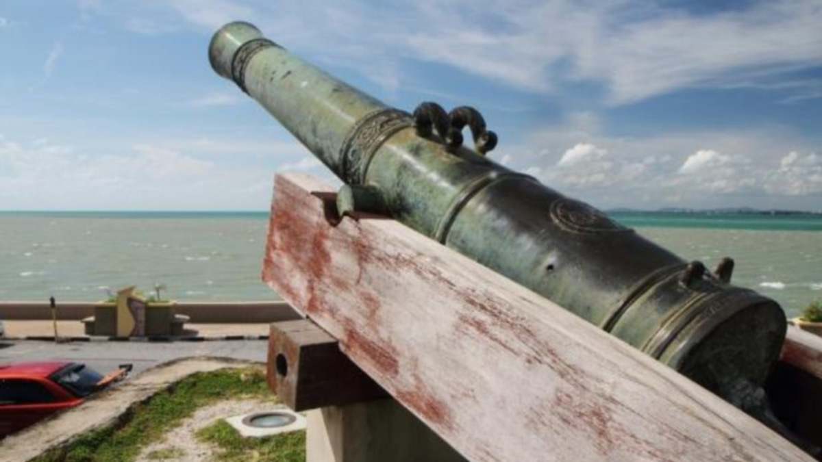 Restoring Fort Cornwallis is about understanding history, not celebrating colonialism, says Anwar