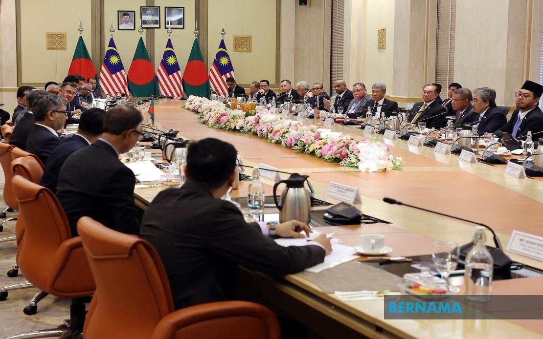Malaysia, Bangladesh to Deepen Ties in AI, Energy and Semiconductors, Says PM Anwar
