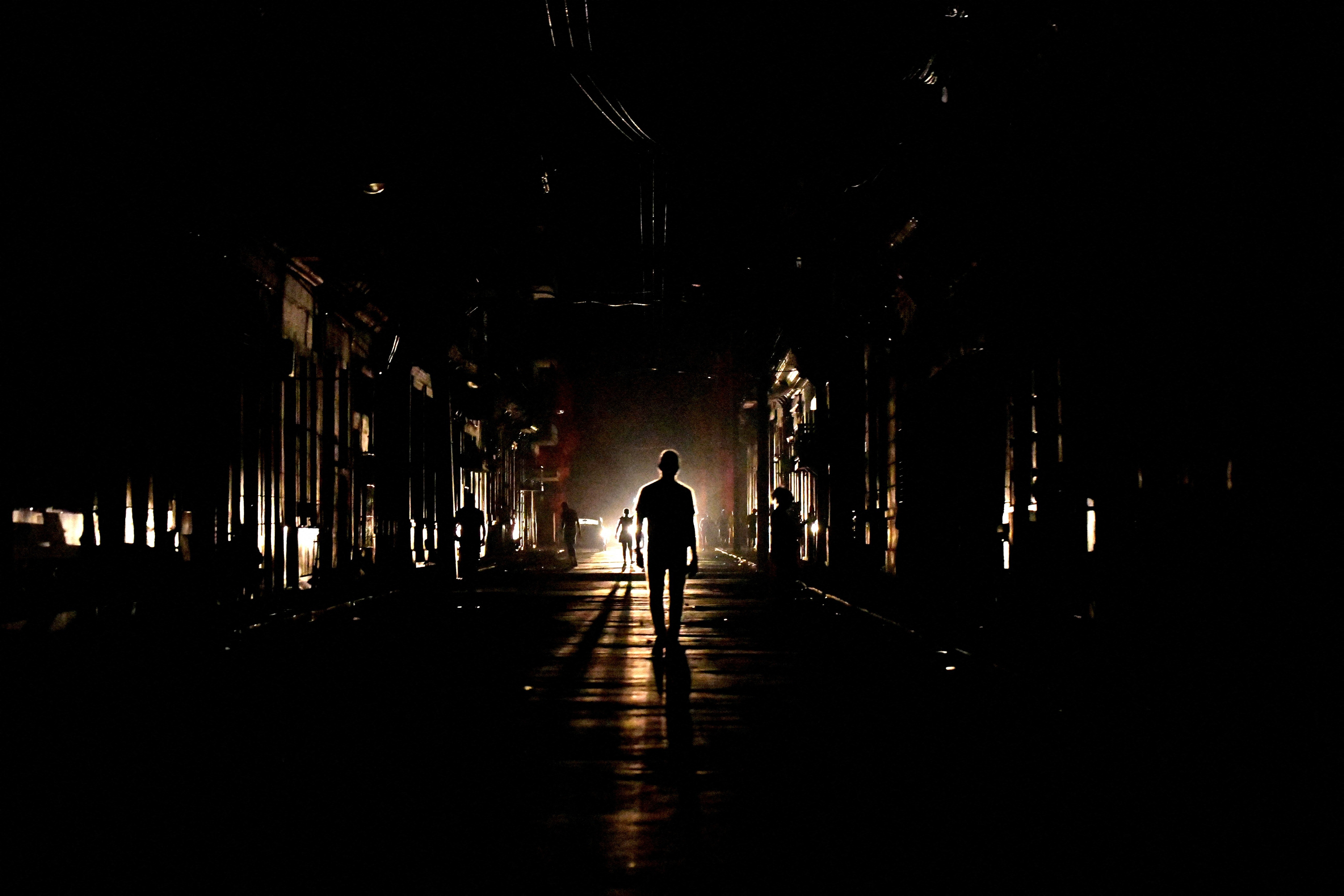 Eastern Libya Plunges Into Darkness as Widespread Power Failure Cripples Benghazi and Key Cities