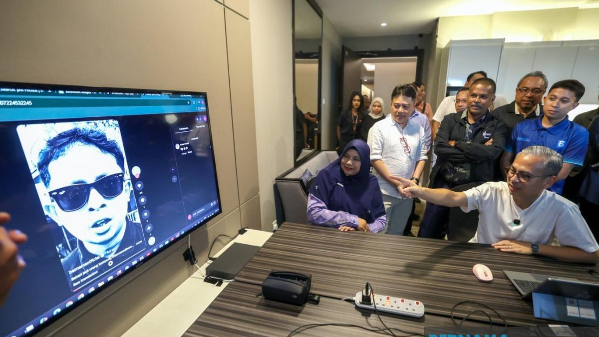 Fahmi Praises Bernama's Election Coverage Operations in Johor