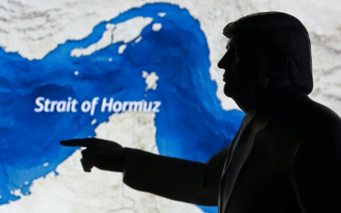 Trump Threatens Strikes on Iranian Infrastructure for Every Attack on Hormuz Shipping