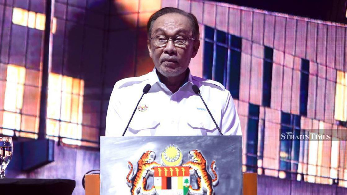 Anwar urges creative freedom for filmmakers while upholding national values