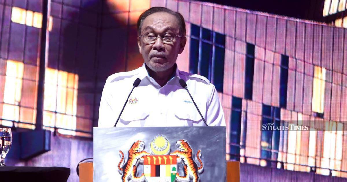 Anwar urges creative freedom for filmmakers while upholding national values