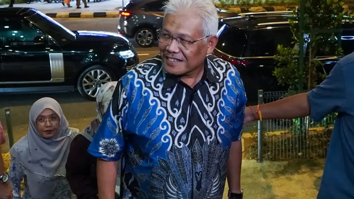 Opposition Figures Gather at PAS Headquarters as Coalition Realignment Accelerates