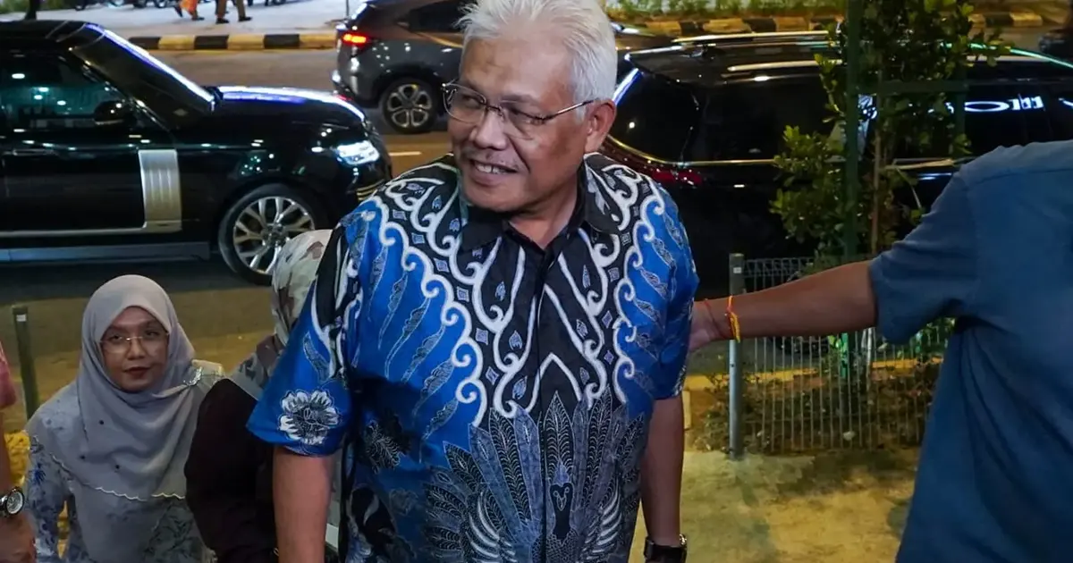 Opposition Figures Gather at PAS Headquarters as Coalition Realignment Accelerates