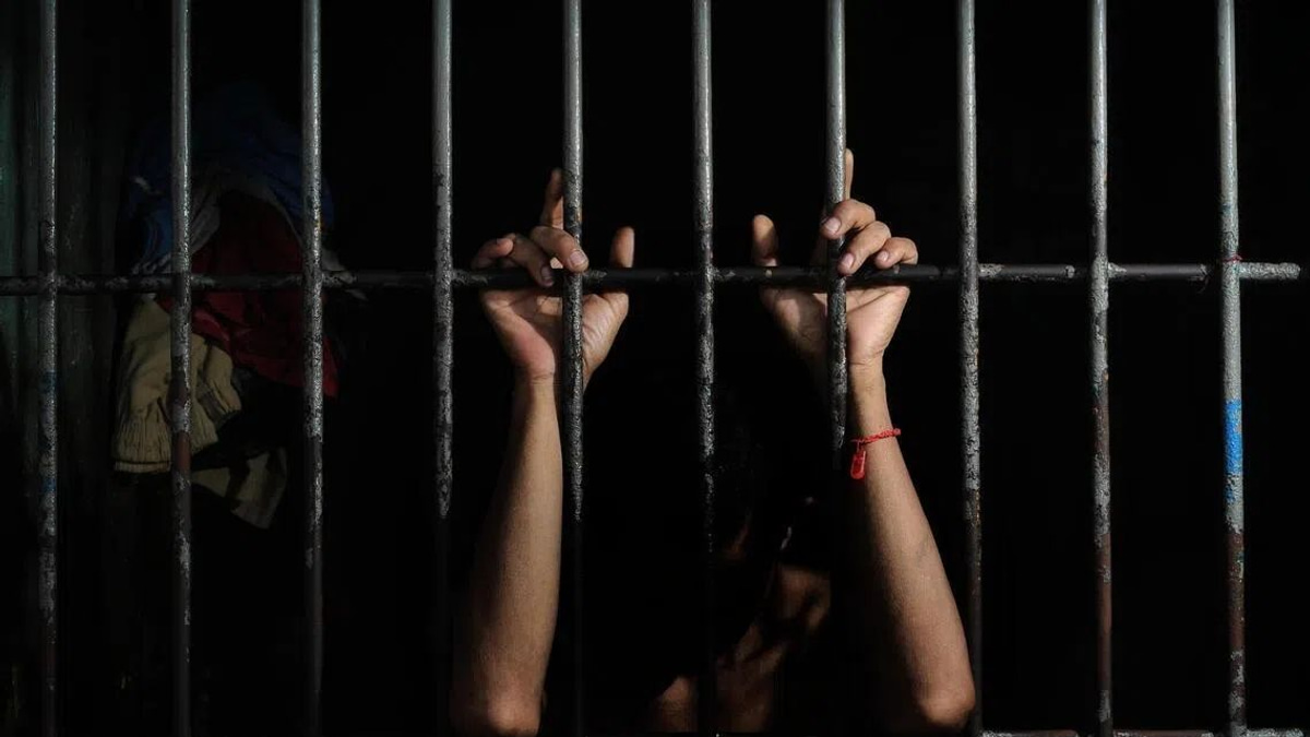 Japanese mother sues state after teenage daughter dies from malnutrition linked to 'hostage justice' detention