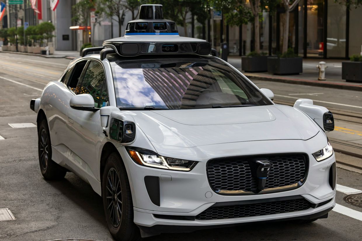 Robotaxis Face Safety Reckoning as Emergency Response Failures Mount Globally