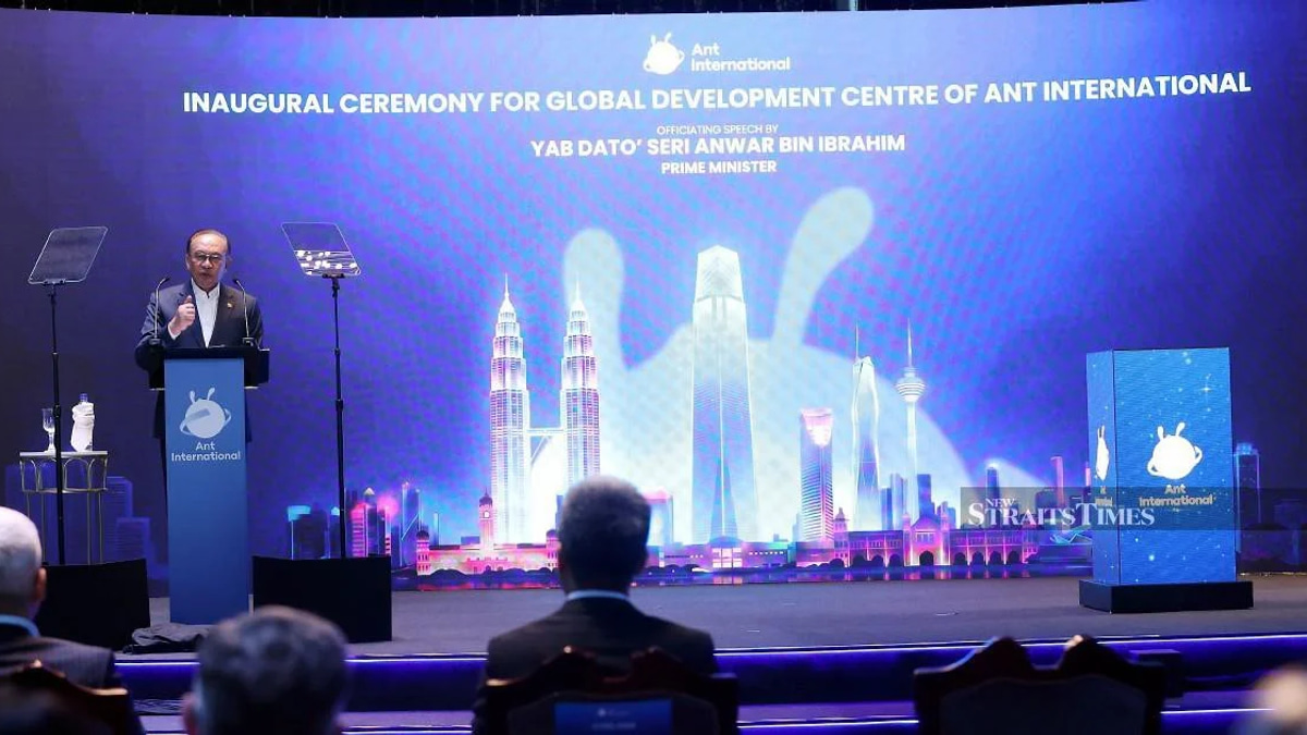 Malaysia's AI Governance Bill to Work Alongside Existing Laws, Says Anwar