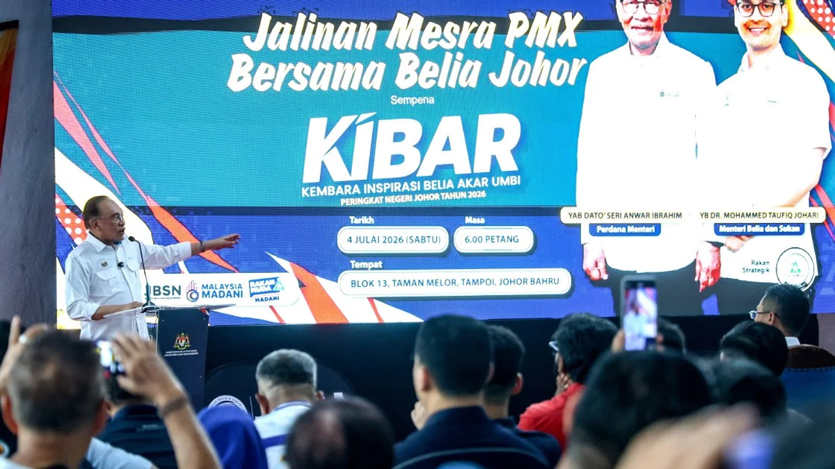 PM Anwar Takes Aim at 'Malay Supremacy' Rhetoric as Reserved Land Erodes