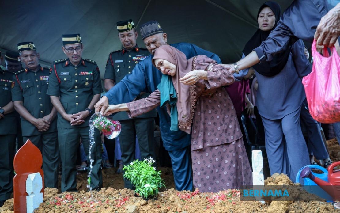 Soldier Siti Khadijah Laid To Rest After Grenade Training Tragedy
