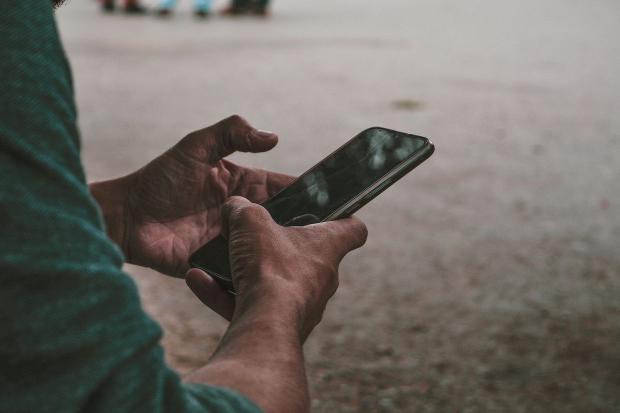 US Supreme Court Limits Police Use of Cellphone Location Dragnet Searches