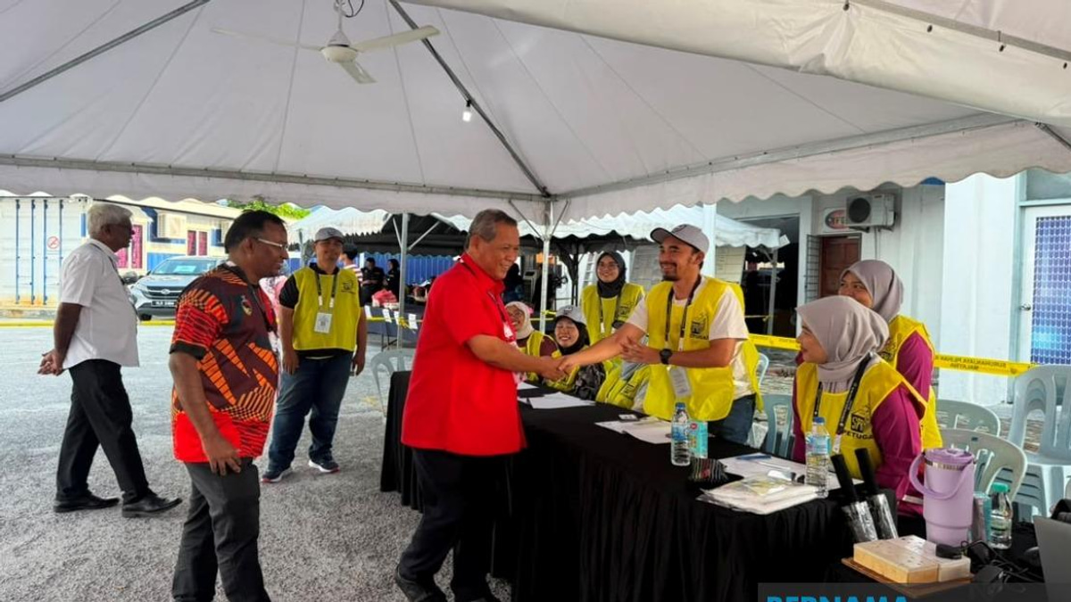 Negeri Sembilan Election: Candidates Monitor Early Voting as Process Unfolds Without Incident