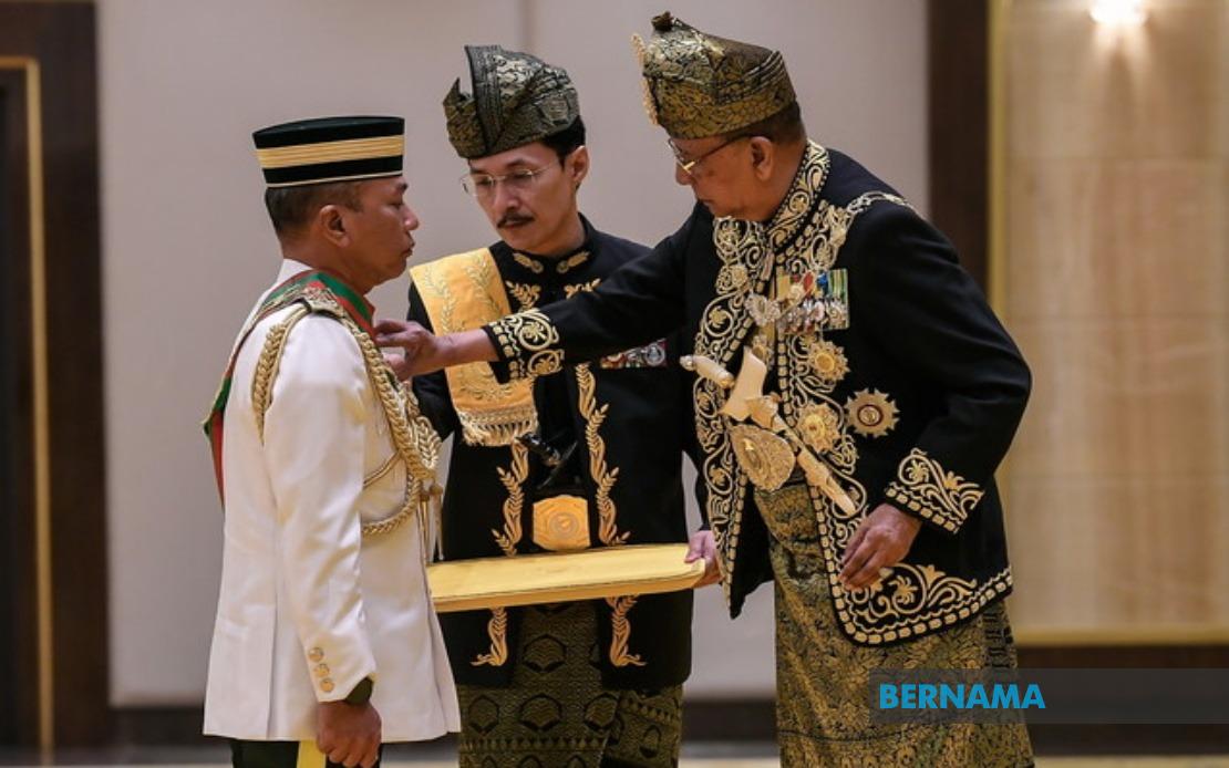 Military and Police Chiefs Honoured in Kedah's Royal Birthday Ceremony