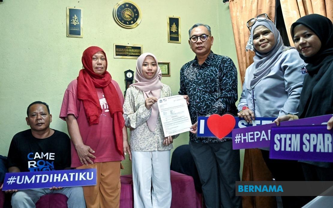 UMT Provides Lifeline for Student from Underprivileged Background