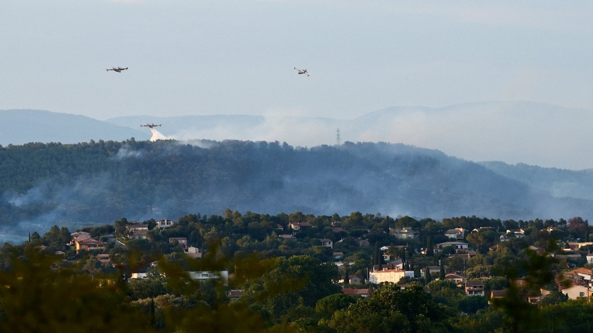 France Battles Unprecedented Wildfire Crisis as Heatwave Scorches Nearly 40,000 Hectares