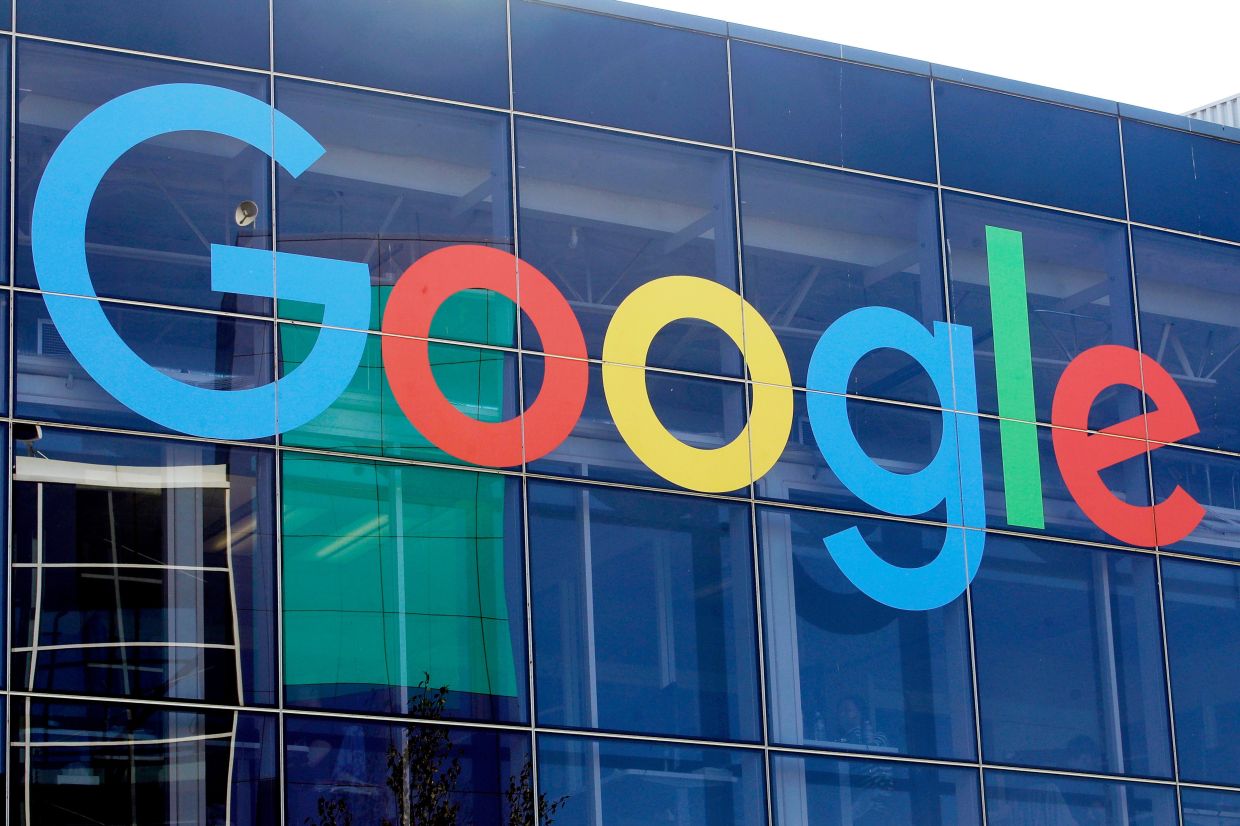 Google Maps Reflects Trump's Lake Ontario Rename Amid US-Canada Trade Tensions