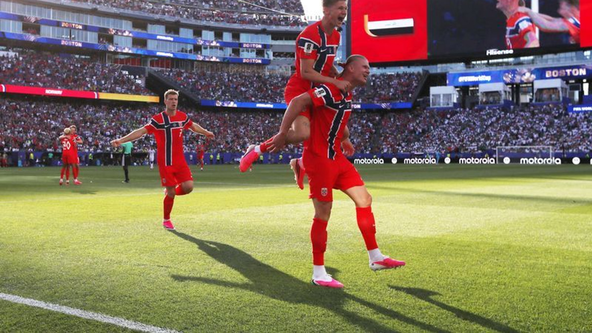 Haaland announces World Cup arrival with brace as Norway overwhelm Iraq