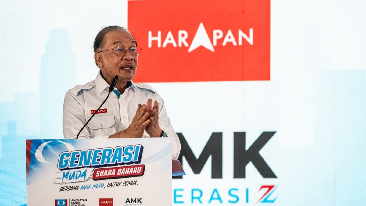 Anwar Ibrahim Conditions PJ and Subang Development Funds on Political Support