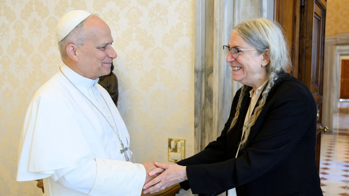 Patti Smith Meets Pope Leo XIV at Vatican, Reflects on Francis's Legacy