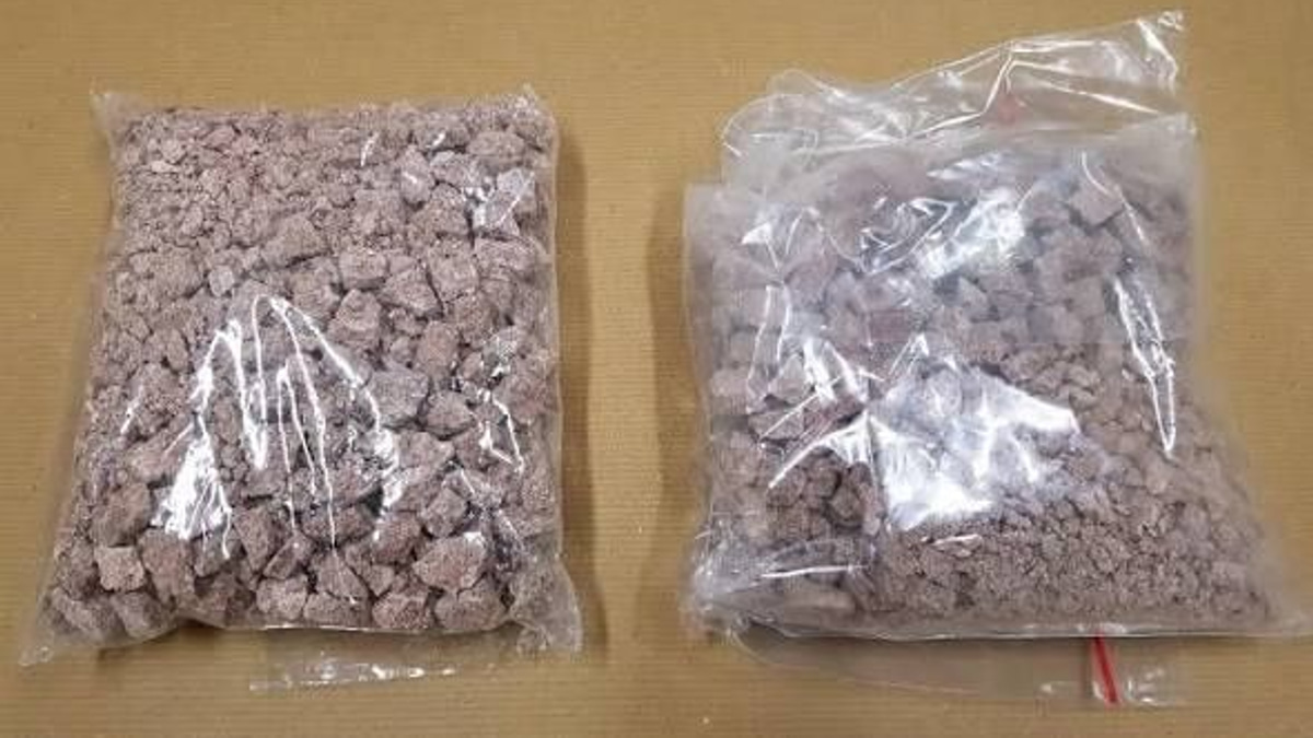 Thai Airways and aviation regulators launch probe after flight attendant held over heroin seizure in Melbourne
