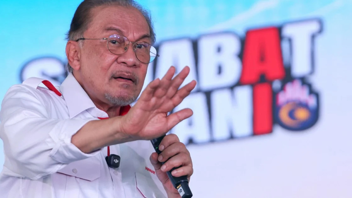 Anwar's final push: Johoreans must choose capable leaders for state's future