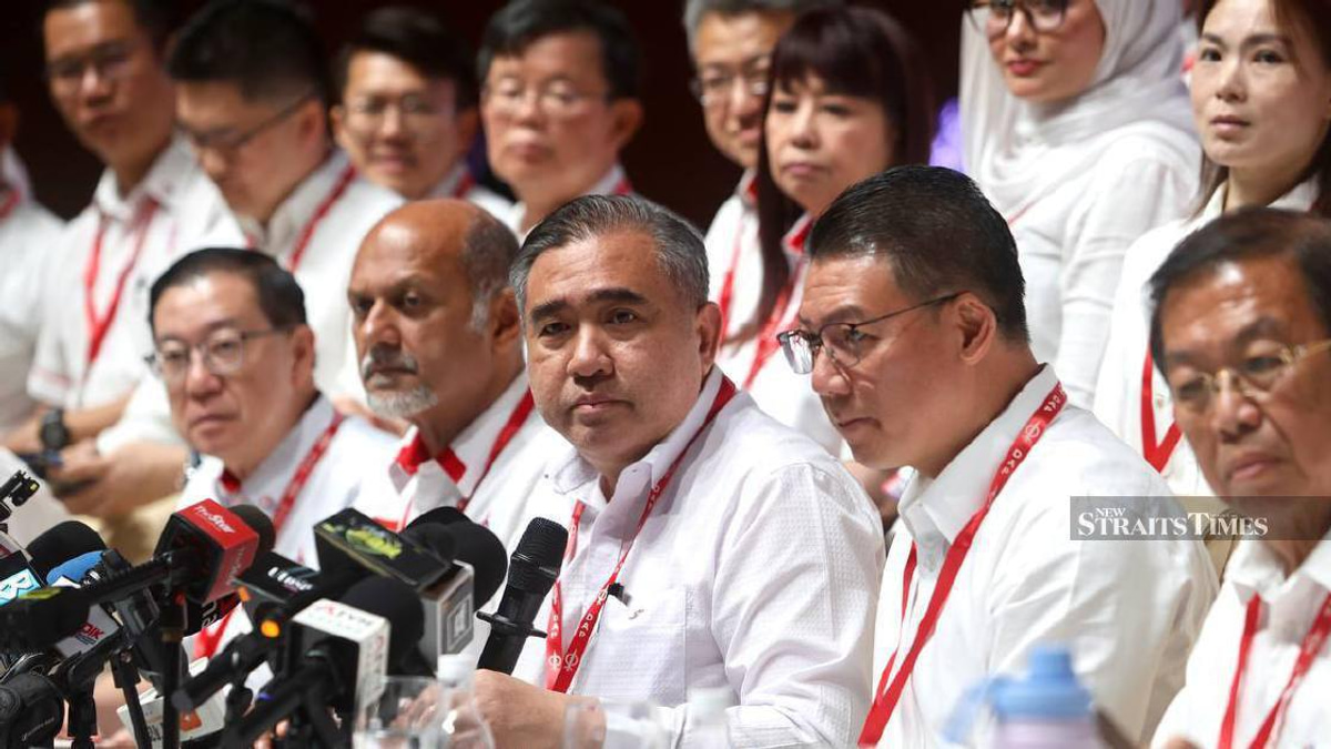 DAP commits to Umno cooperation despite Zahid DNAA tensions