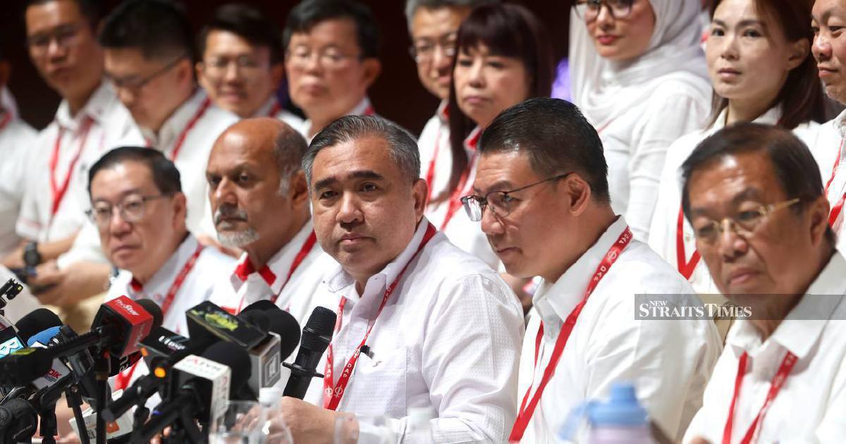 DAP commits to Umno cooperation despite Zahid DNAA tensions