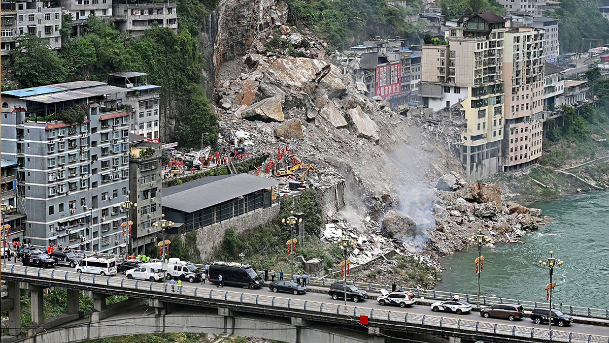 Death Toll From Chongqing Mountain Collapse Reaches 51 As Rescue Efforts Continue